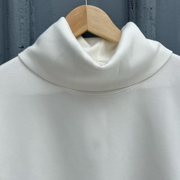 Spanx Airessentials turtleneck tunic, BNWT, Small - Picture 6 of 11